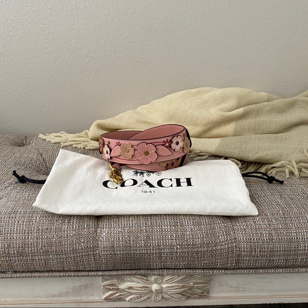 Coach Tea Rose Strap